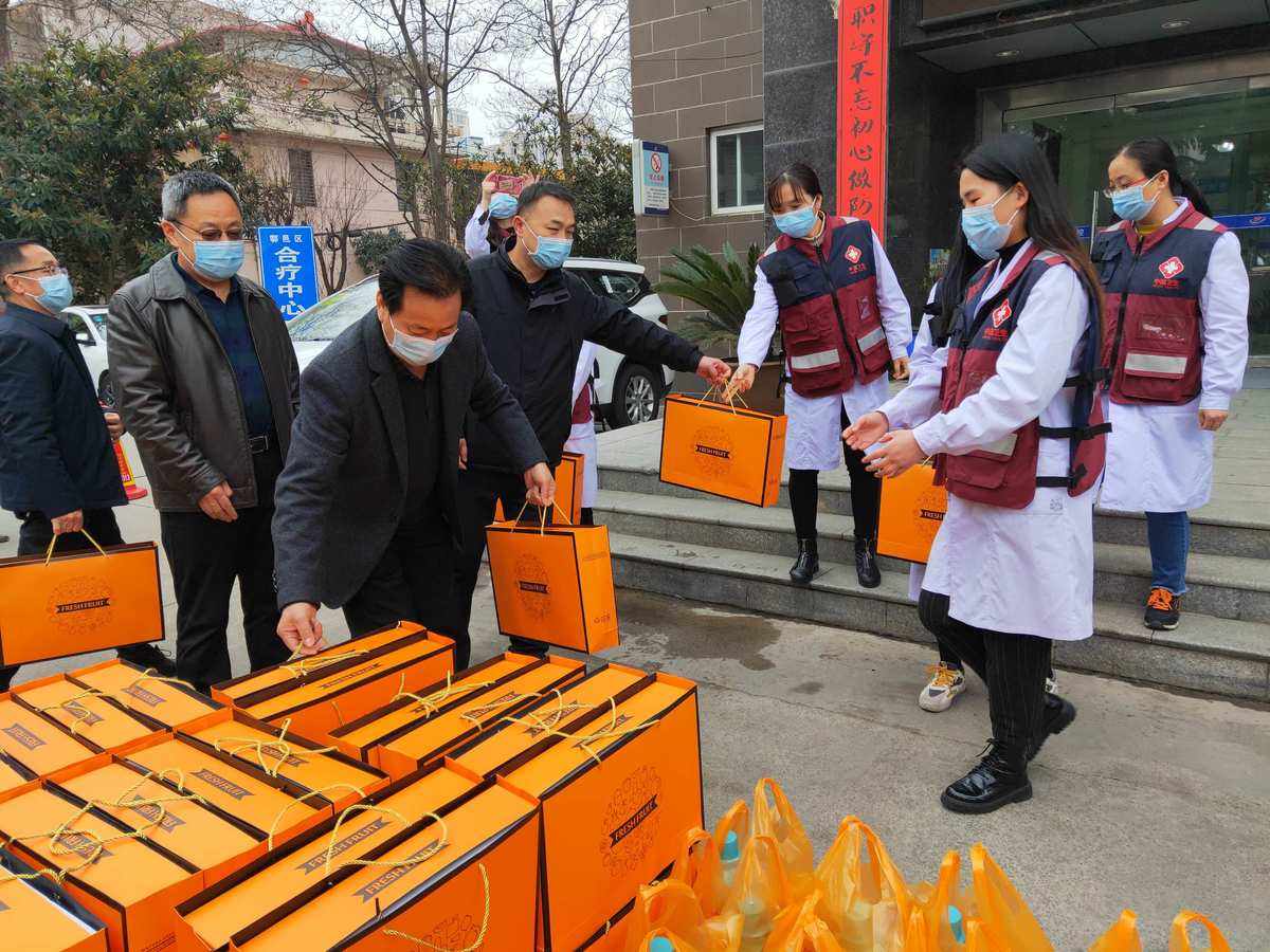 开云体育-荷甲赛程吃紧,犹他爵士今晨强势反弹,目标明确,医务组通报恢复的简单介绍