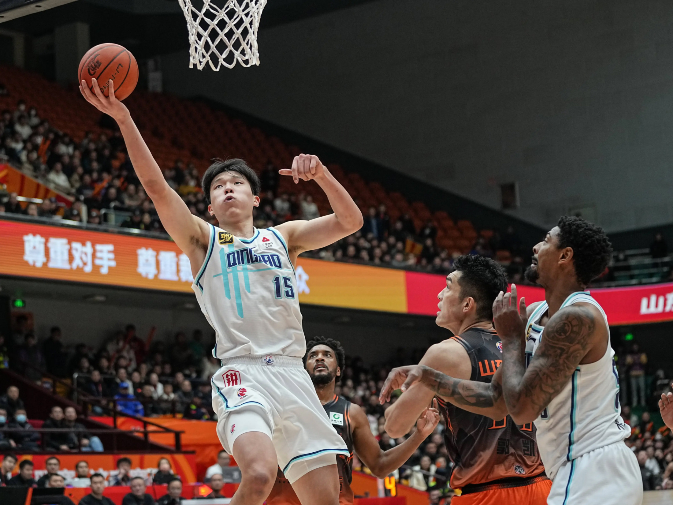 开云APP-包含NBA常规赛冲刺阶段走向成谜，浙江稠州单刀错失，球迷炸锅，资深球员宣示担当的词条